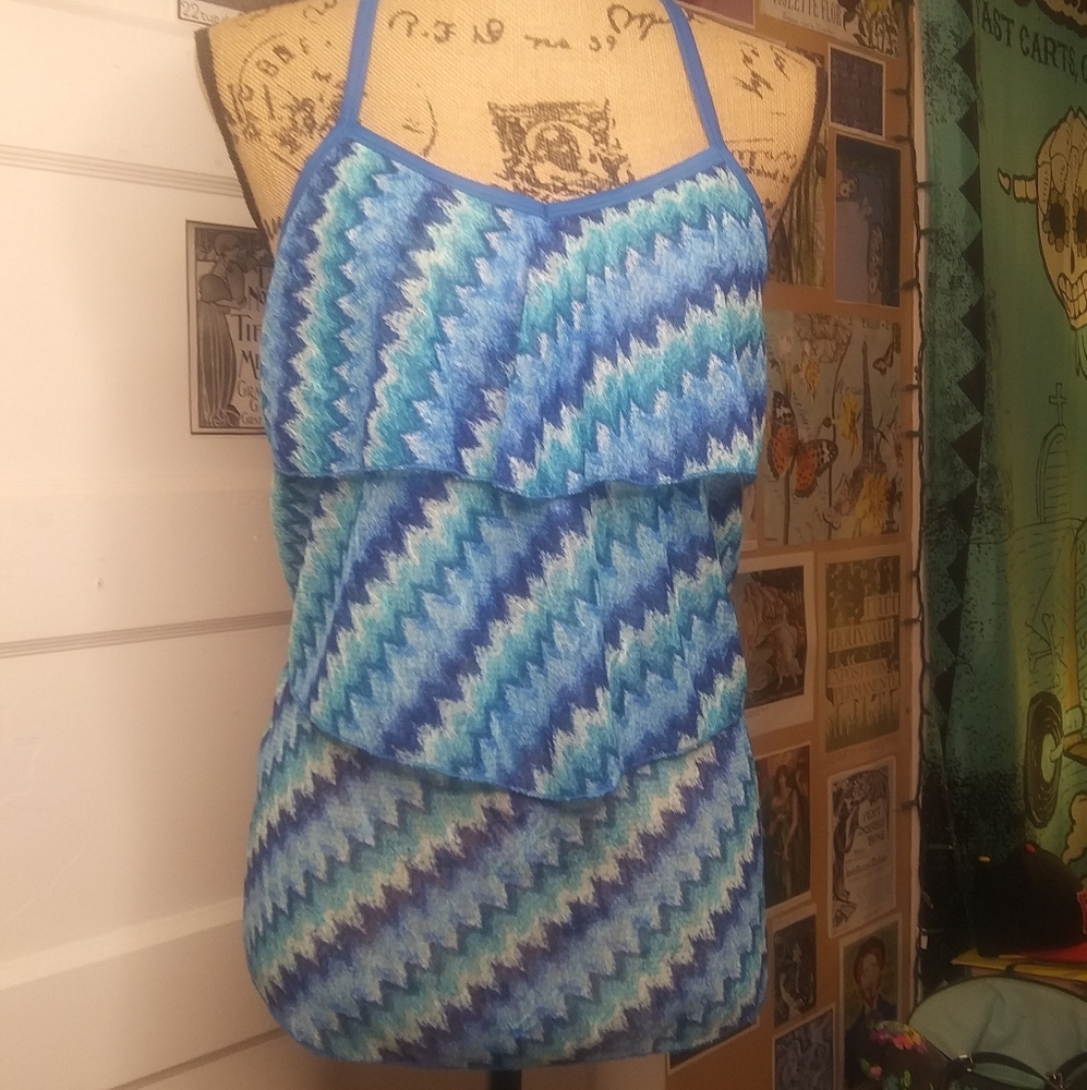 Racer back Tank - Picture 7 of 9